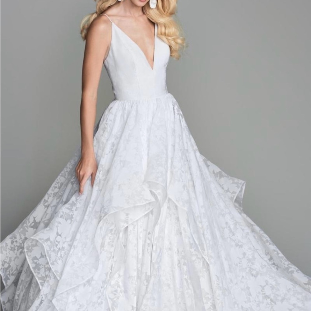 Watters wedding gown, size 8